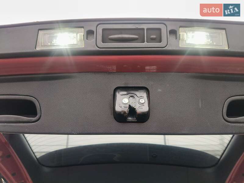 Внедорожник / Кроссовер Jeep Cherokee 2016 в Ирпене