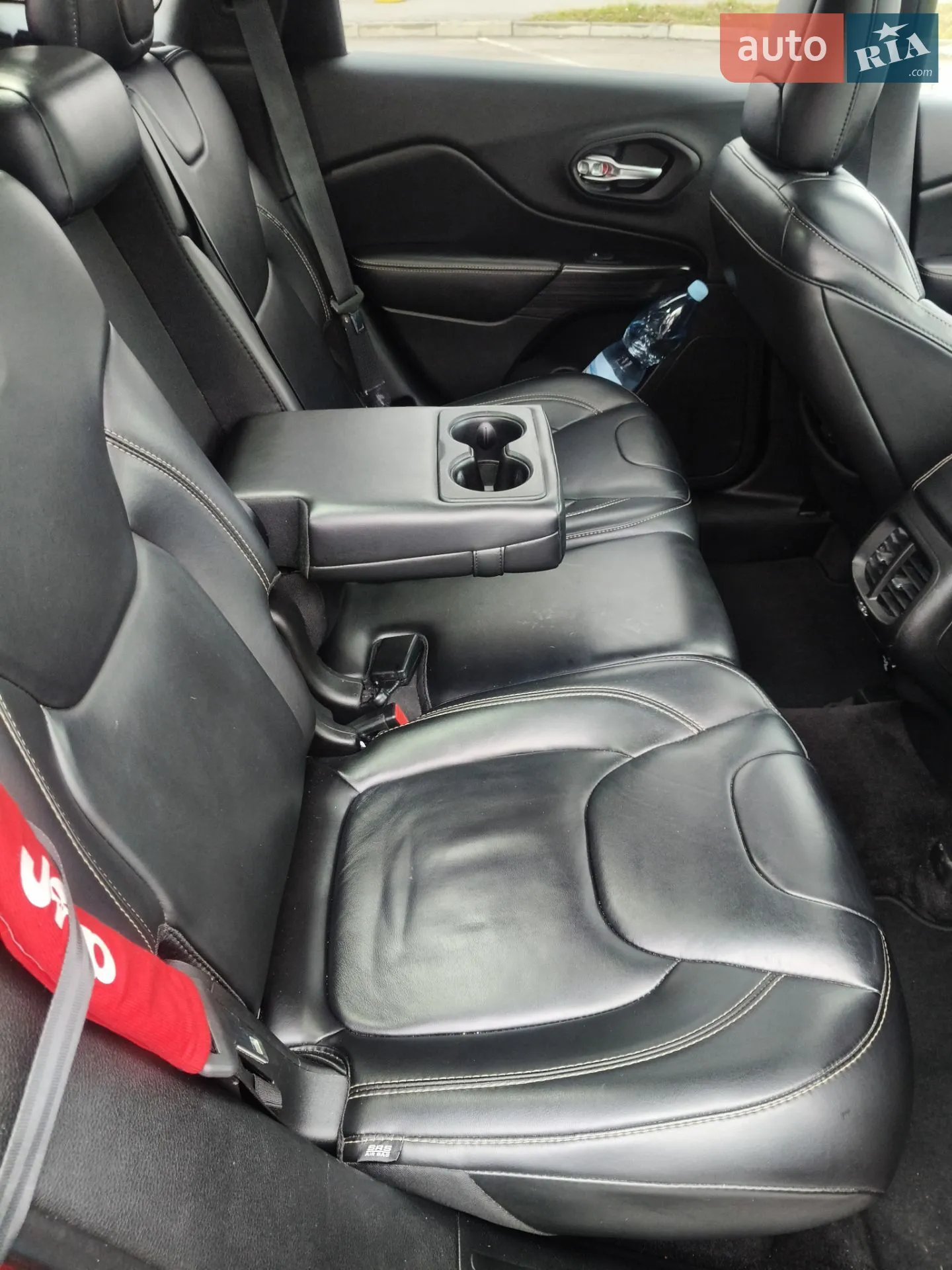 2016 Jeep Cherokee - мініатюра 27