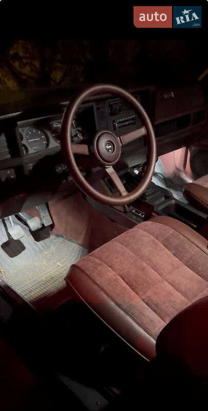 Позашляховик / Кросовер Jeep Cherokee 1989 в Одесі