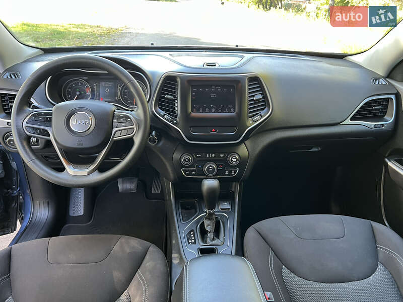 Внедорожник / Кроссовер Jeep Cherokee 2019 в Чернигове