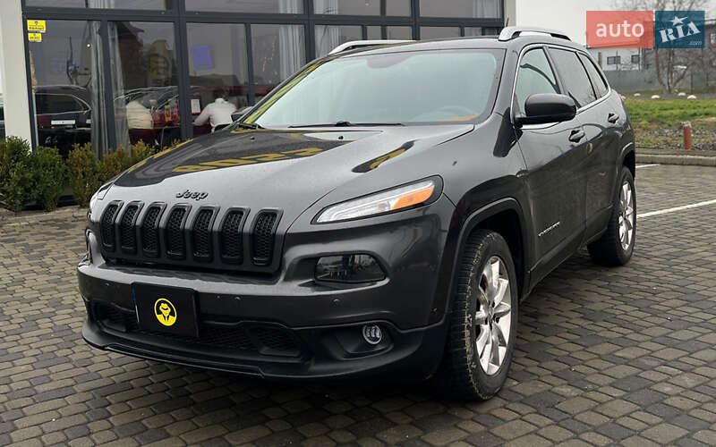 Внедорожник / Кроссовер Jeep Cherokee 2015 в Мукачево