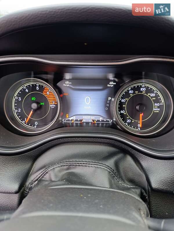 Внедорожник / Кроссовер Jeep Cherokee 2019 в Киеве фото 12 Внедорожник / Кроссовер Jeep Cherokee 2019 в Киеве