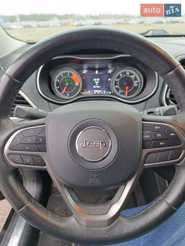 Внедорожник / Кроссовер Jeep Cherokee 2019 в Киеве фото 23 Внедорожник / Кроссовер Jeep Cherokee 2019 в Киеве