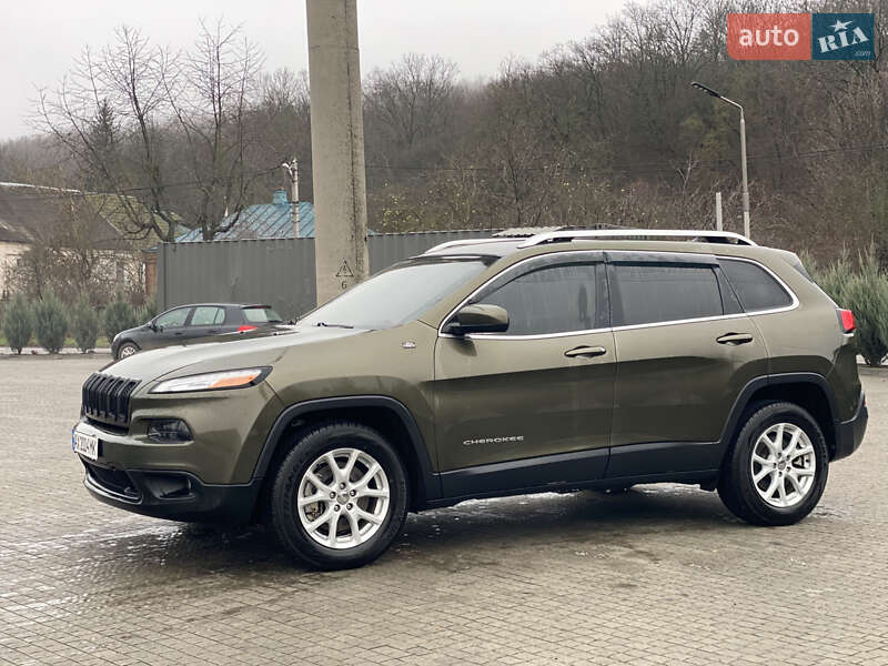 Позашляховик / Кросовер Jeep Cherokee 2015 в Полтаві фото 12 Позашляховик / Кросовер Jeep Cherokee 2015 в Полтаві