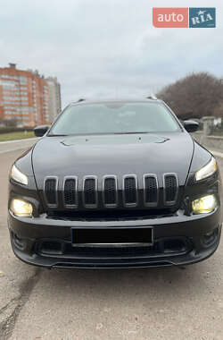 Внедорожник / Кроссовер Jeep Cherokee 2016 в Сумах