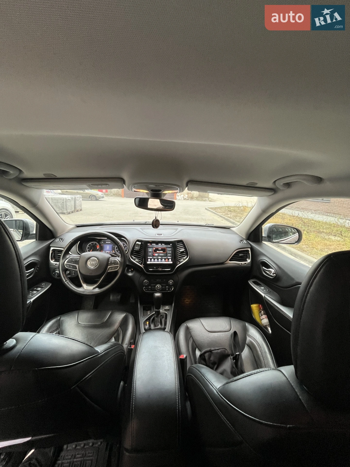 2019 Jeep Cherokee - мініатюра 9