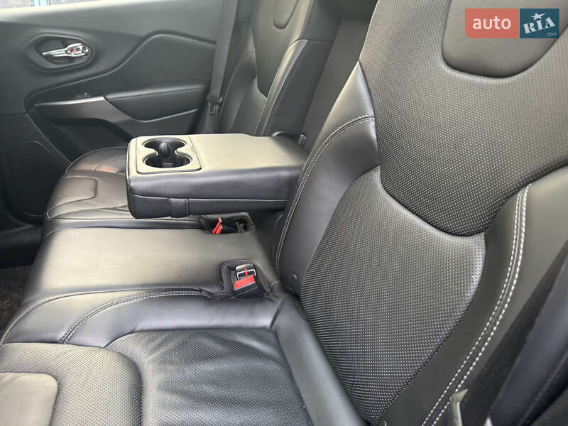 Внедорожник / Кроссовер Jeep Cherokee 2018 в Броварах