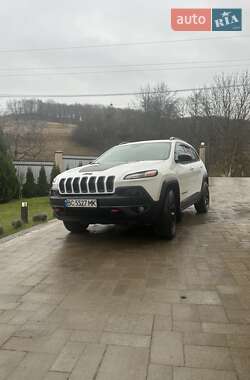 Позашляховик / Кросовер Jeep Cherokee 2014 в Золочеві