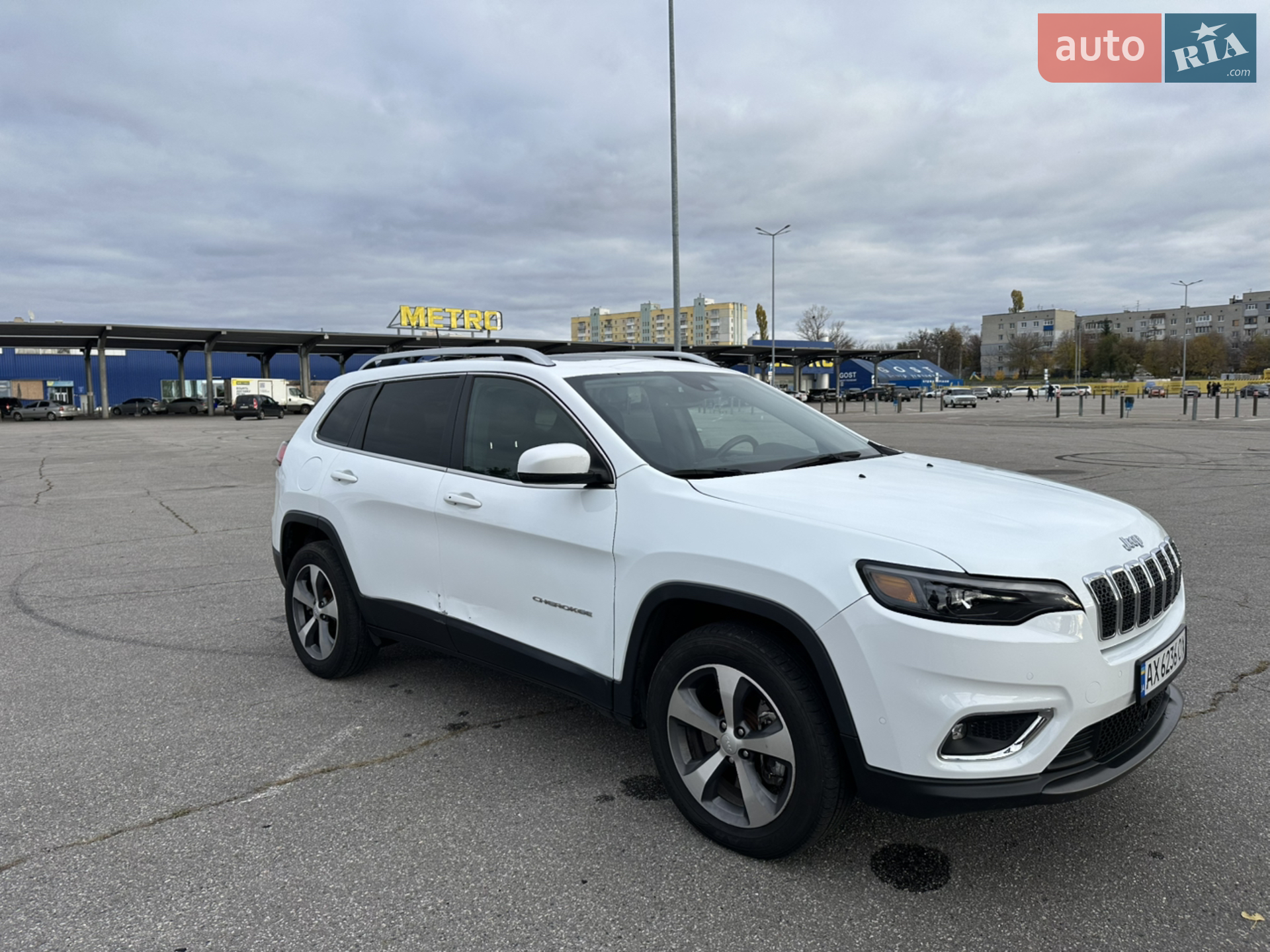 2020 Jeep Cherokee - мініатюра 8