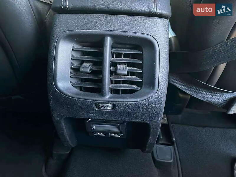 Внедорожник / Кроссовер Jeep Cherokee 2018 в Киеве фото 22 Внедорожник / Кроссовер Jeep Cherokee 2018 в Киеве