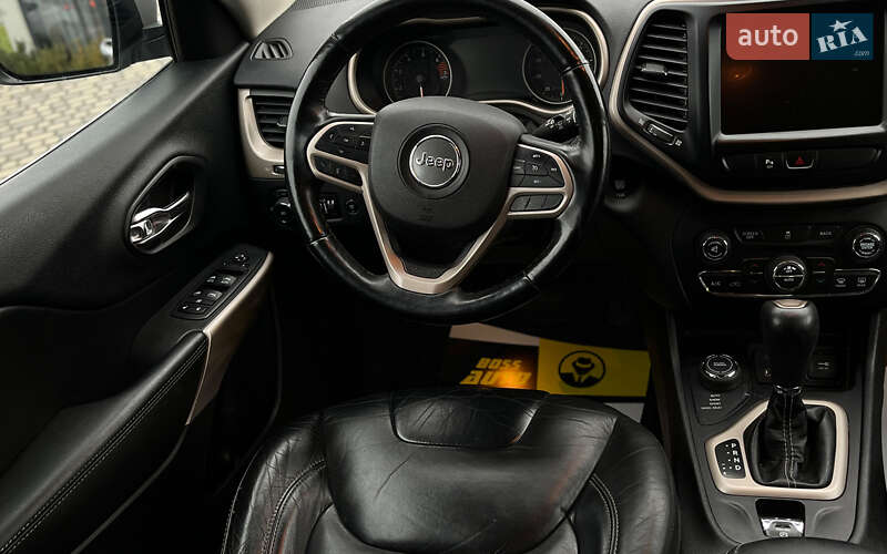 Внедорожник / Кроссовер Jeep Cherokee 2017 в Мукачево