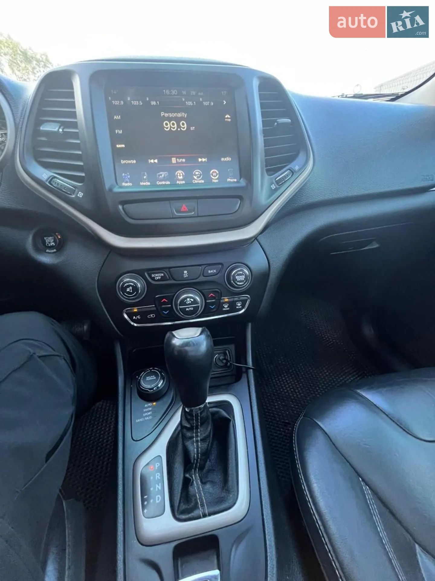 2015 Jeep Cherokee - мініатюра 14