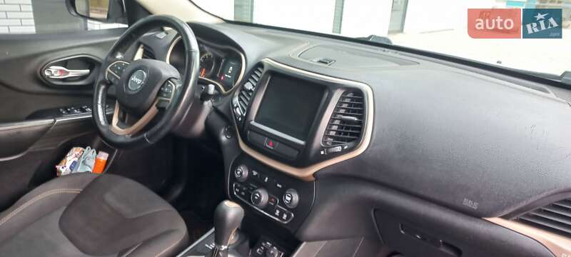 Внедорожник / Кроссовер Jeep Cherokee 2015 в Хмельницком фото 9 Внедорожник / Кроссовер Jeep Cherokee 2015 в Хмельницком