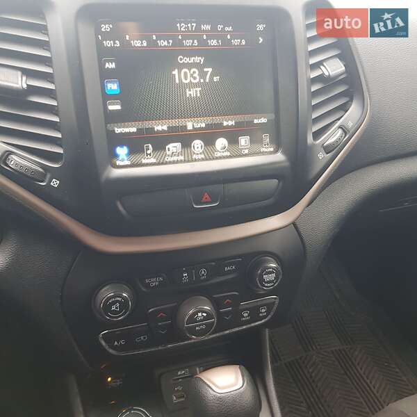 Внедорожник / Кроссовер Jeep Cherokee 2016 в Ровно