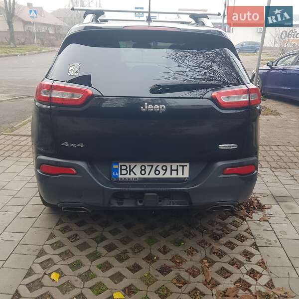 Внедорожник / Кроссовер Jeep Cherokee 2016 в Ровно