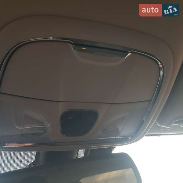 Внедорожник / Кроссовер Jeep Cherokee 2016 в Ровно