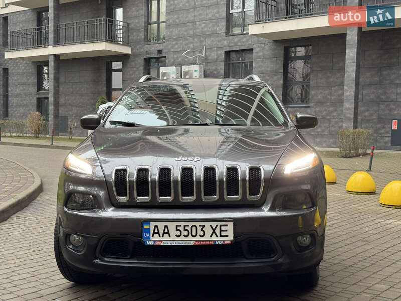 Позашляховик / Кросовер Jeep Cherokee 2017 в Броварах фото 9 Позашляховик / Кросовер Jeep Cherokee 2017 в Броварах