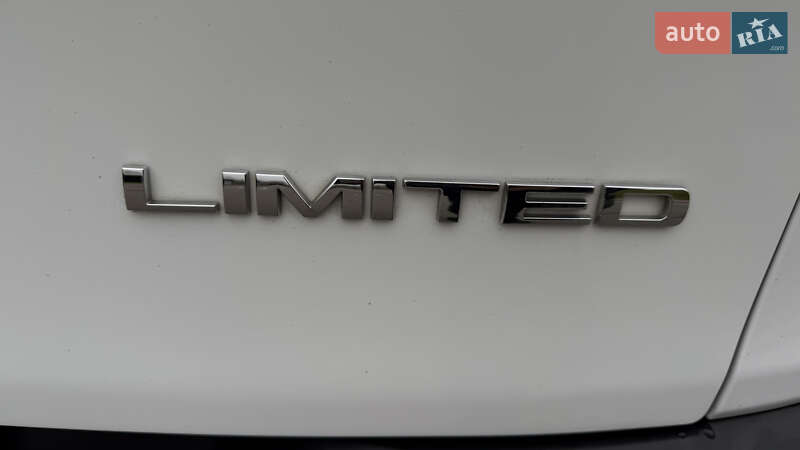 Позашляховик / Кросовер Jeep Cherokee 2015 в Києві