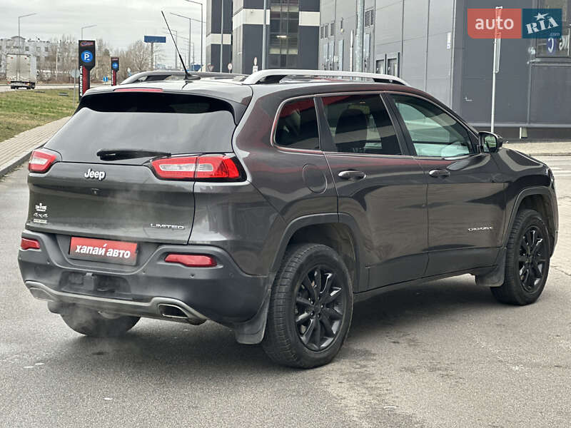 Позашляховик / Кросовер Jeep Cherokee 2014 в Києві