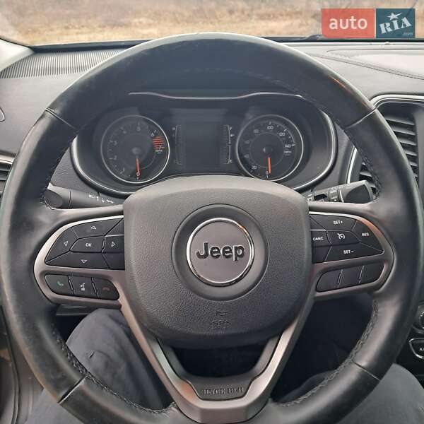 Позашляховик / Кросовер Jeep Cherokee 2019 в Тернополі