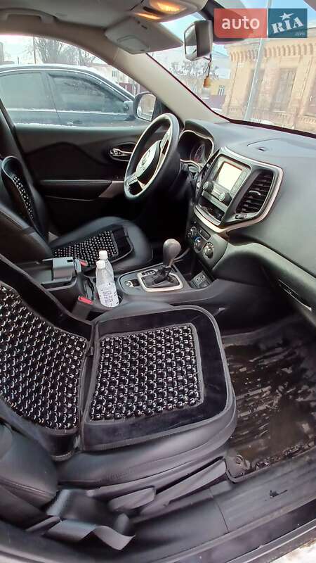 Позашляховик / Кросовер Jeep Cherokee 2018 в Черкасах