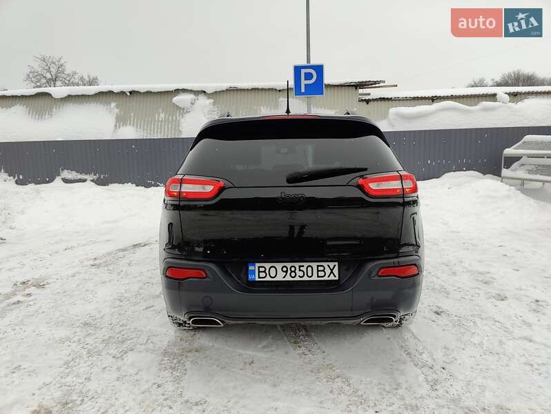 Внедорожник / Кроссовер Jeep Cherokee 2016 в Тернополе