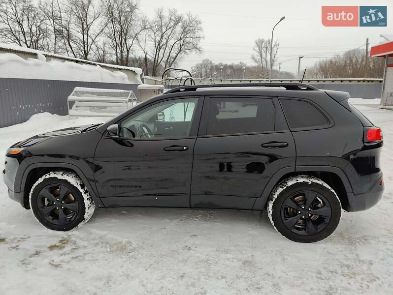 Внедорожник / Кроссовер Jeep Cherokee 2016 в Тернополе