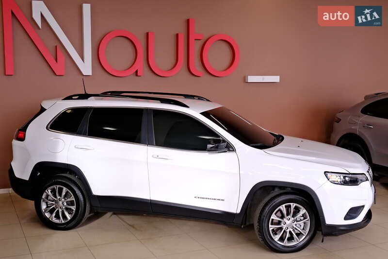 Внедорожник / Кроссовер Jeep Cherokee 2022 в Одессе