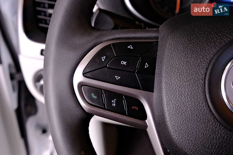 Внедорожник / Кроссовер Jeep Cherokee 2022 в Одессе