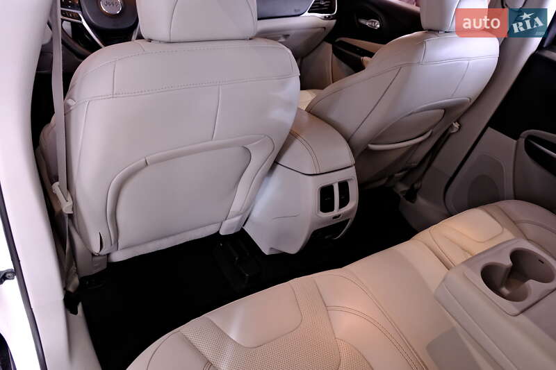 Внедорожник / Кроссовер Jeep Cherokee 2022 в Одессе