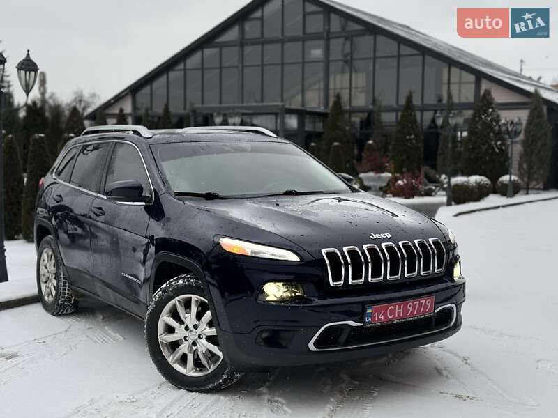 Внедорожник / Кроссовер Jeep Cherokee 2015 в Стрые