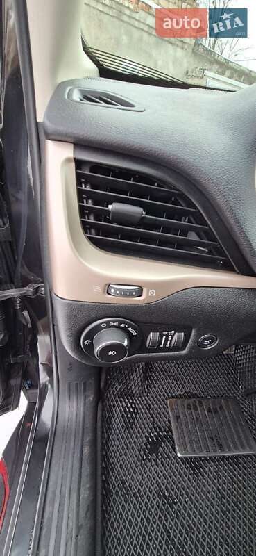 Внедорожник / Кроссовер Jeep Cherokee 2014 в Харькове фото 19 Внедорожник / Кроссовер Jeep Cherokee 2014 в Харькове