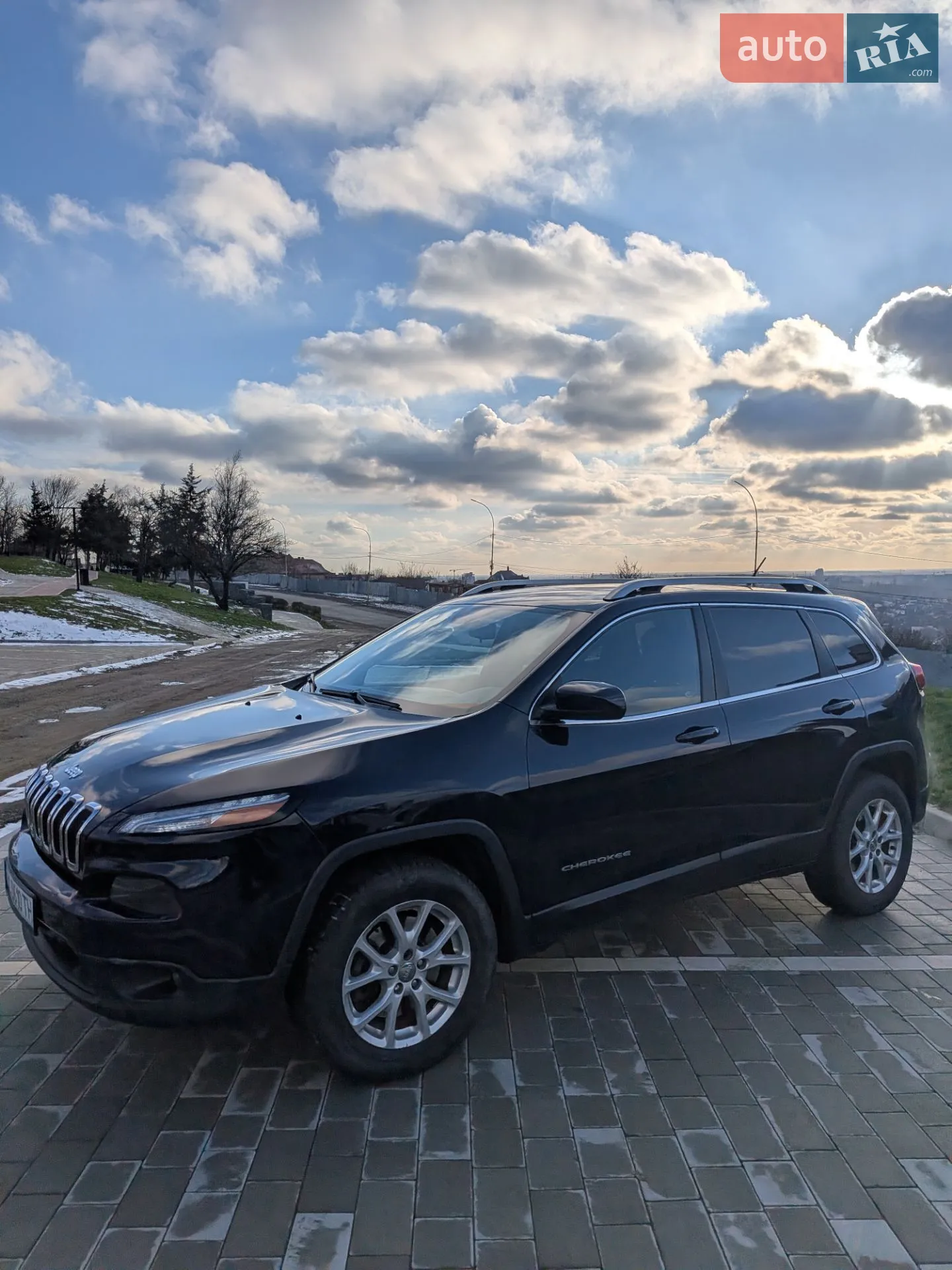 2014 Jeep Cherokee - мініатюра 4