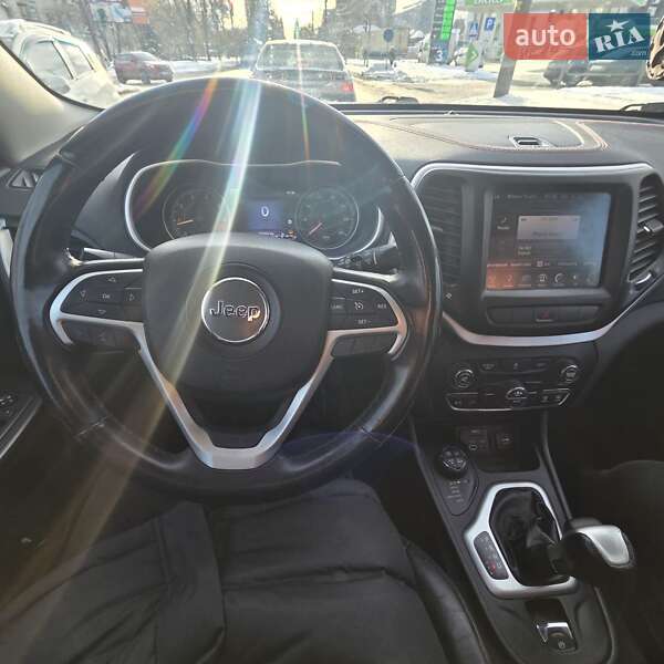 Позашляховик / Кросовер Jeep Cherokee 2014 в Чернігові