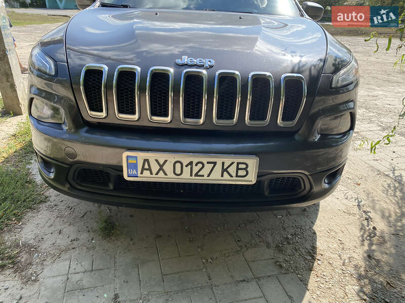 Внедорожник / Кроссовер Jeep Cherokee 2016 в Харькове фото 2 Внедорожник / Кроссовер Jeep Cherokee 2016 в Харькове