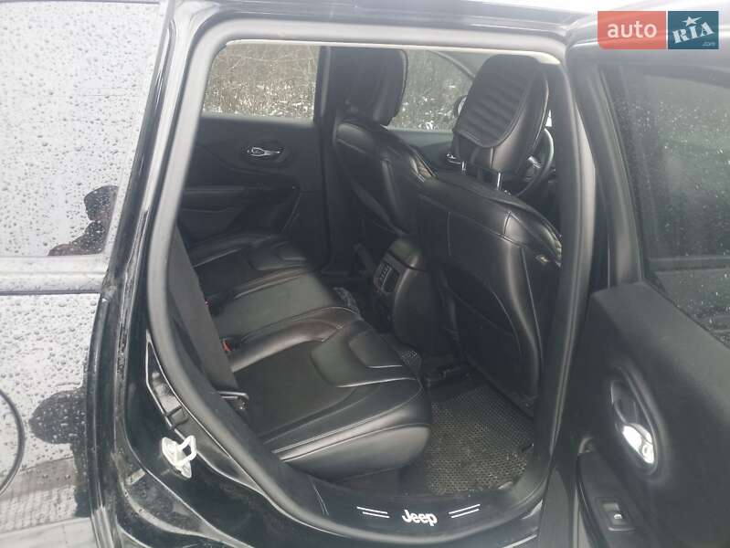 Внедорожник / Кроссовер Jeep Cherokee 2020 в Первомайске фото 3 Внедорожник / Кроссовер Jeep Cherokee 2020 в Первомайске