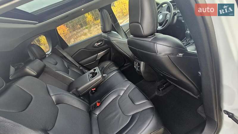 Внедорожник / Кроссовер Jeep Cherokee 2021 в Львове