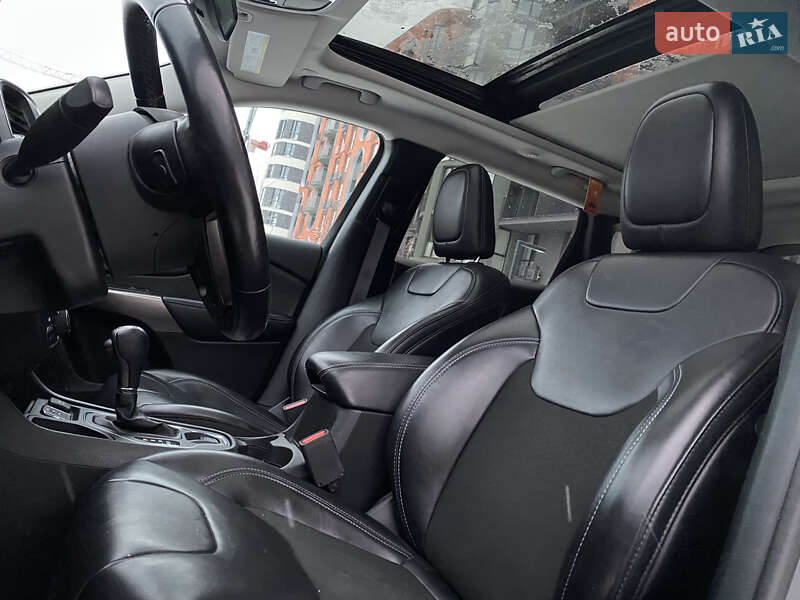 Внедорожник / Кроссовер Jeep Cherokee 2020 в Киеве фото 16 Внедорожник / Кроссовер Jeep Cherokee 2020 в Киеве