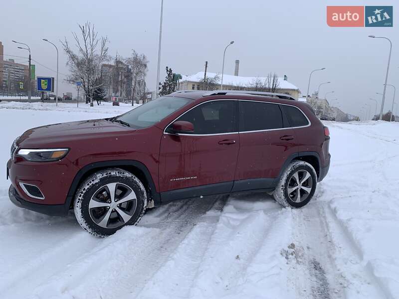 Внедорожник / Кроссовер Jeep Cherokee 2019 в Харькове