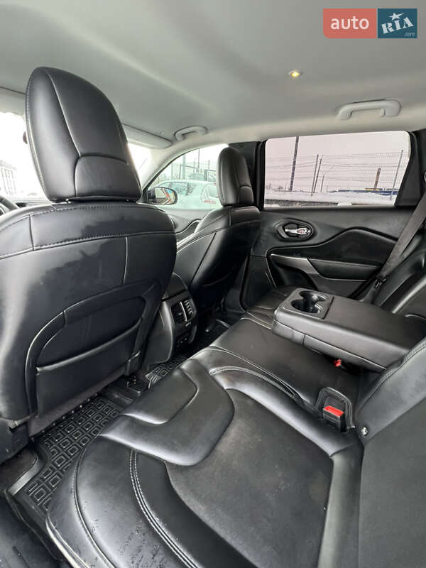 Внедорожник / Кроссовер Jeep Cherokee 2018 в Белой Церкви