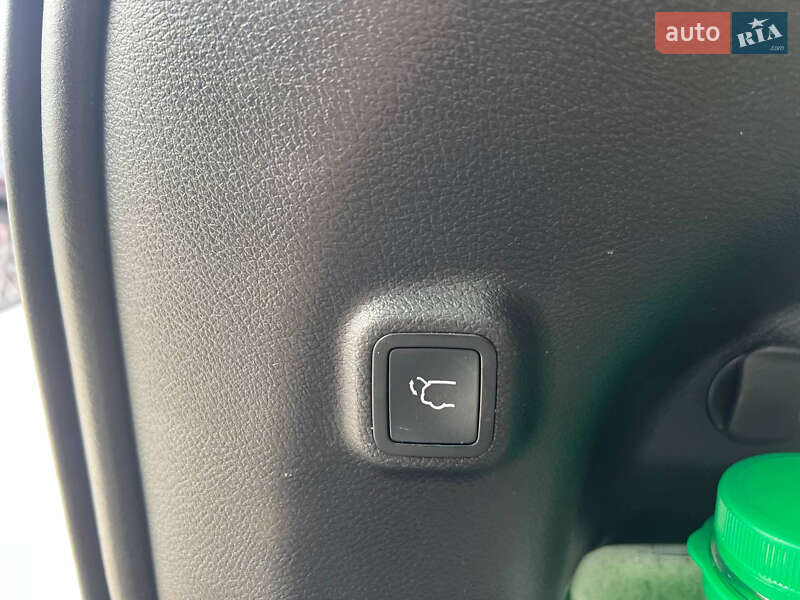 Внедорожник / Кроссовер Jeep Cherokee 2021 в Полтаве