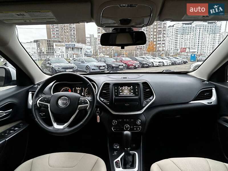 Внедорожник / Кроссовер Jeep Cherokee 2020 в Киеве