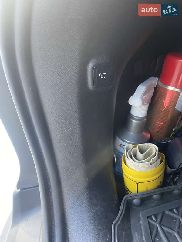 Внедорожник / Кроссовер Jeep Cherokee 2019 в Нежине