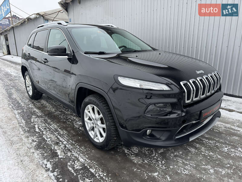 Внедорожник / Кроссовер Jeep Cherokee 2015 в Киеве
