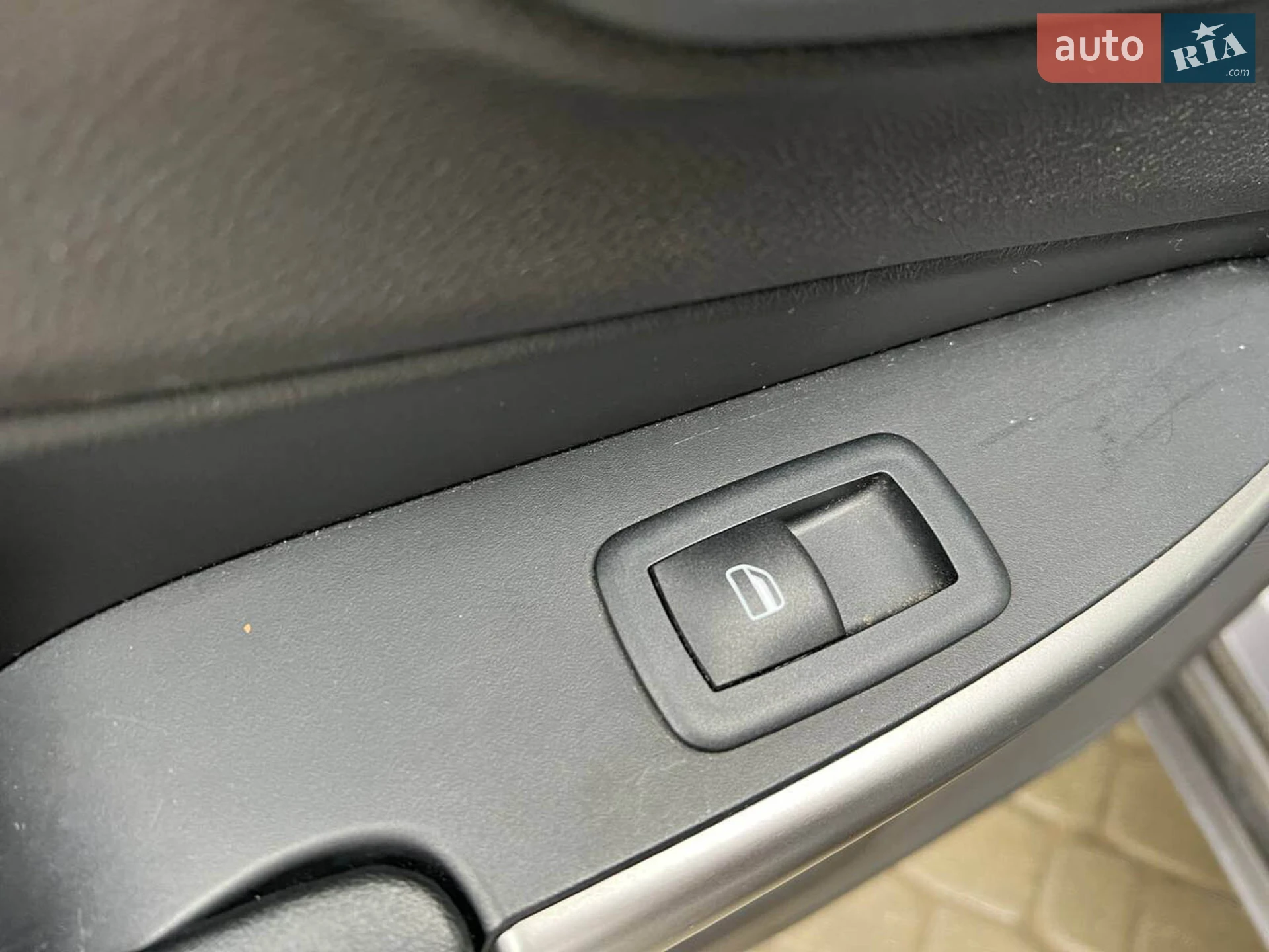 2019 Jeep Cherokee - мініатюра 36