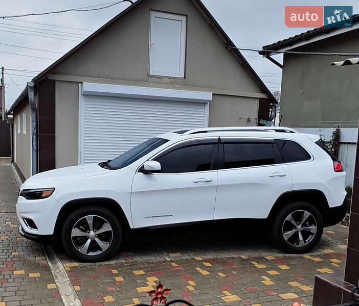 Внедорожник / Кроссовер Jeep Cherokee 2019 в Измаиле