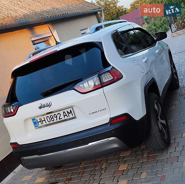 Внедорожник / Кроссовер Jeep Cherokee 2019 в Измаиле