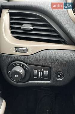 Внедорожник / Кроссовер Jeep Cherokee 2017 в Мукачево