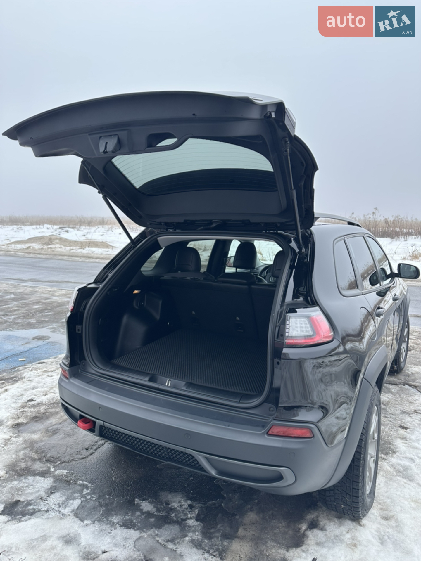 2019 Jeep Cherokee - мініатюра 13