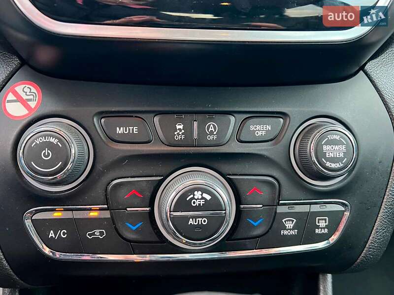 Внедорожник / Кроссовер Jeep Cherokee 2020 в Львове фото 32 Внедорожник / Кроссовер Jeep Cherokee 2020 в Львове